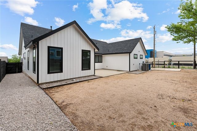 2204 Magnolia Drive, Round Rock, TX 78664