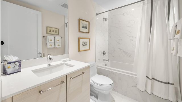 1 Water Club Way 402, North Palm Beach, FL 33408