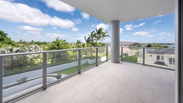 1 Water Club Way 402, North Palm Beach, FL 33408