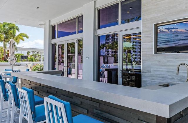1 Water Club Way 402, North Palm Beach, FL 33408
