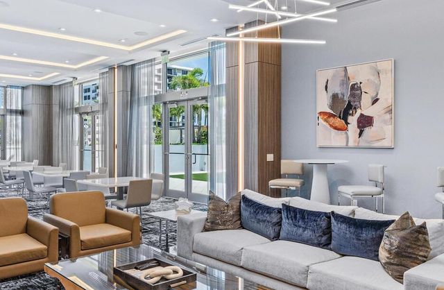 1 Water Club Way 402, North Palm Beach, FL 33408