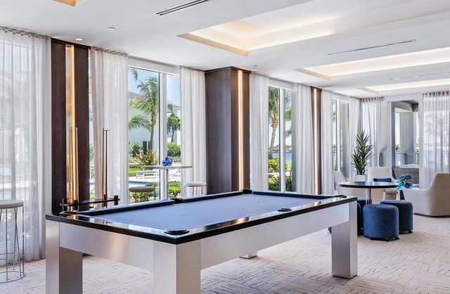 1 Water Club Way 402, North Palm Beach, FL 33408