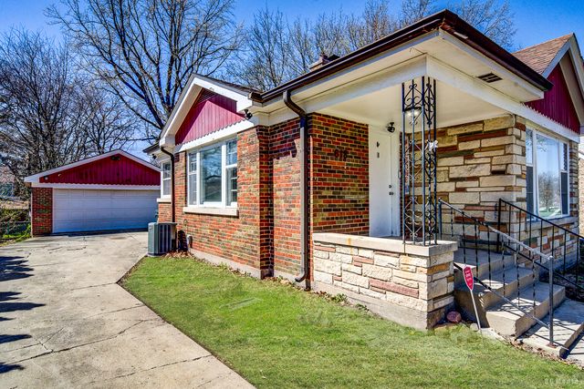 618 Dundee Avenue, Flossmoor, IL 60422