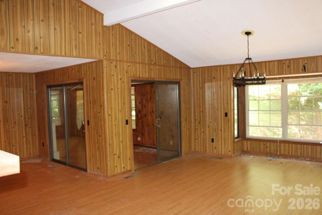 30 Oak Lane, Columbus, NC 28722