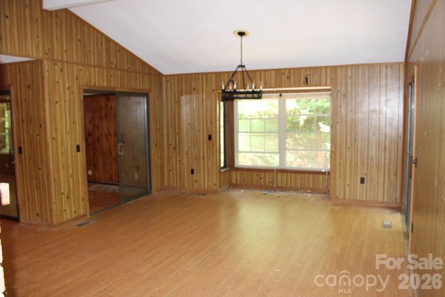 30 Oak Lane, Columbus, NC 28722