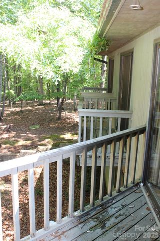 30 Oak Lane, Columbus, NC 28722