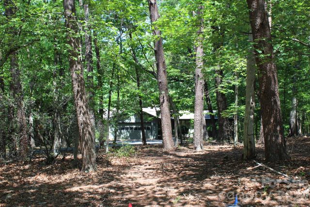 30 Oak Lane, Columbus, NC 28722