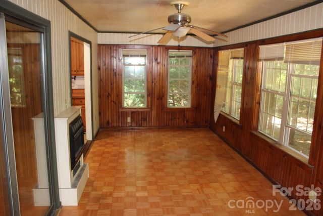 30 Oak Lane, Columbus, NC 28722