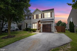 316 MAPLE DR, Hanover, PA 17331