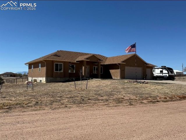 1194 E Gunpowder Lane, Pueblo, CO 81007