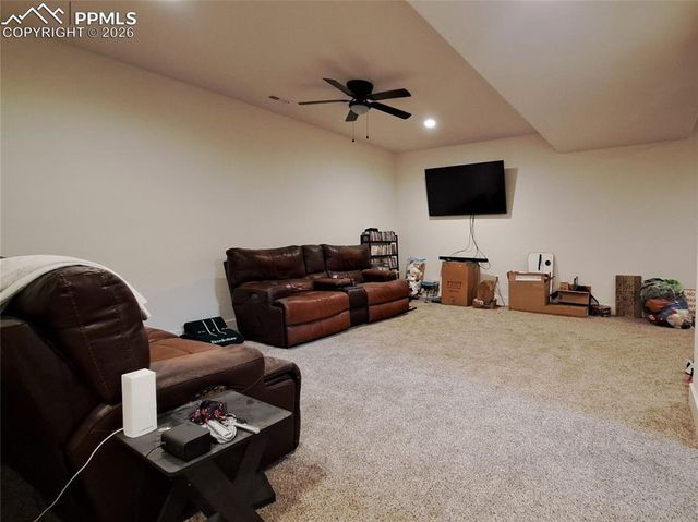 1194 E Gunpowder Lane, Pueblo, CO 81007