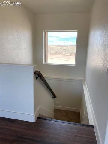 1194 E Gunpowder Lane, Pueblo, CO 81007