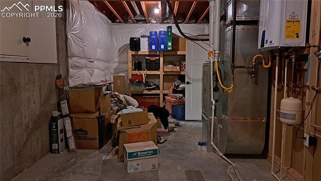 1194 E Gunpowder Lane, Pueblo, CO 81007