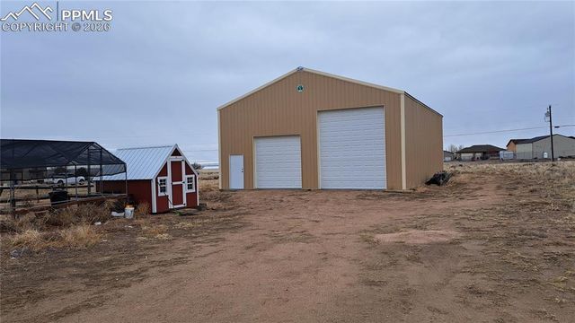 1194 E Gunpowder Lane, Pueblo, CO 81007