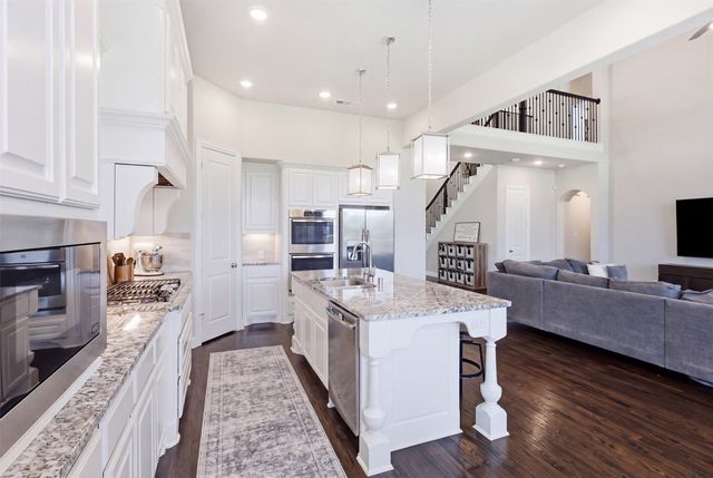 10813 Sycamore Falls Drive, Flower Mound, TX 76226