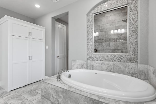10813 Sycamore Falls Drive, Flower Mound, TX 76226