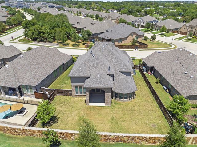 10813 Sycamore Falls Drive, Flower Mound, TX 76226