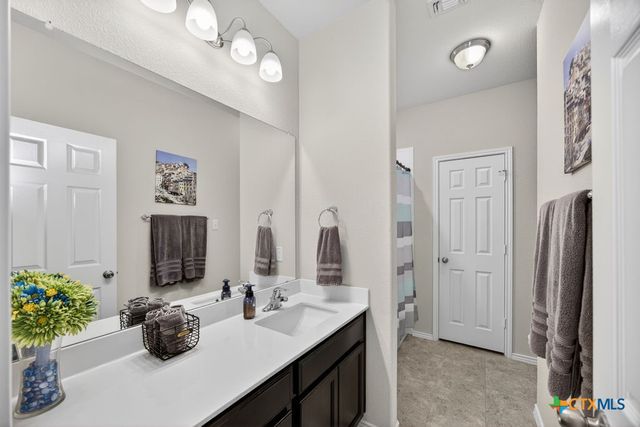 1129 Iron Glen Drive, Temple, TX 76502