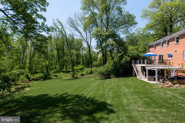 2063 FOX CREEK RD, Berwyn, PA 19312