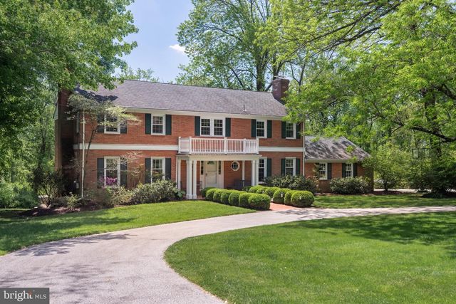 2063 FOX CREEK RD, Berwyn, PA 19312