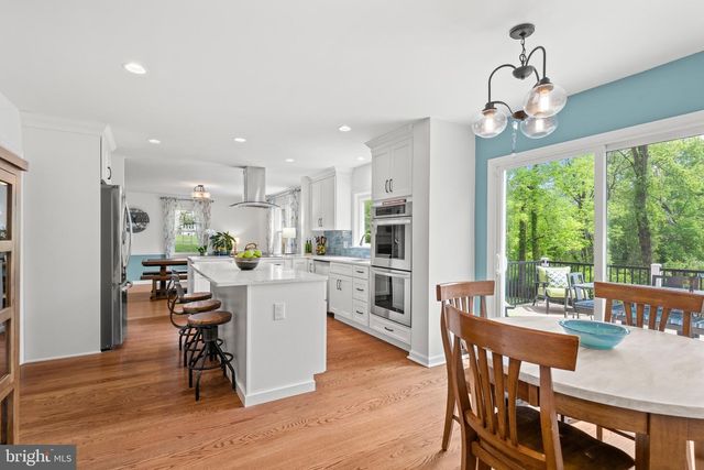 2063 FOX CREEK RD, Berwyn, PA 19312