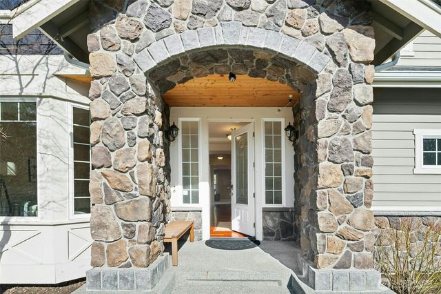 2302 NE 28th Street, Renton, WA 98056