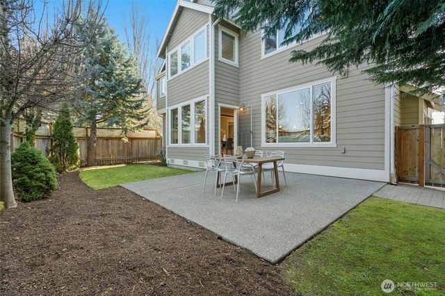 2302 NE 28th Street, Renton, WA 98056