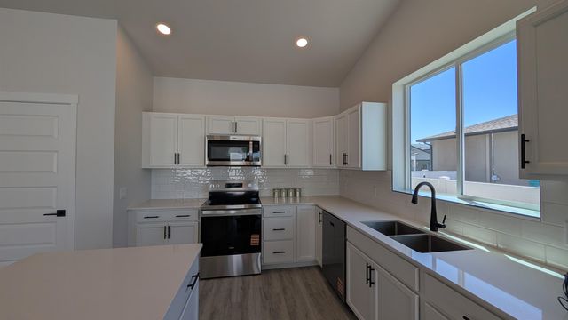 1713 Rusty Rivet Road, Fruita, CO 81521