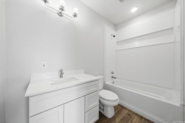 1325 W Mariposa, San Antonio, TX 78201