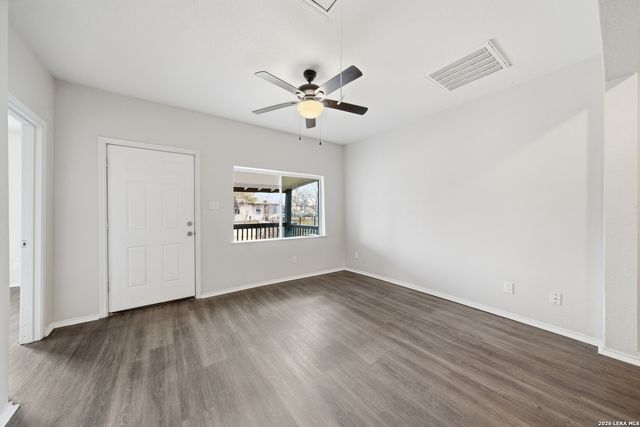 1325 W Mariposa, San Antonio, TX 78201