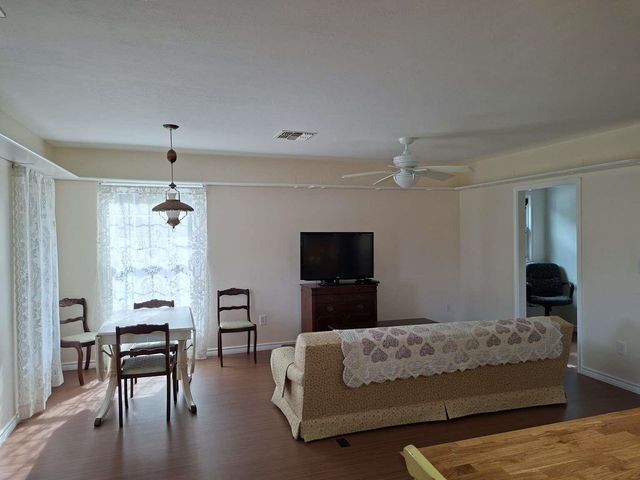 14025 Oak Lake Village Drive, Needville, TX 77461