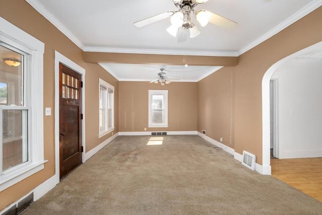 660 E Michigan Avenue, Battle Creek, MI 49014