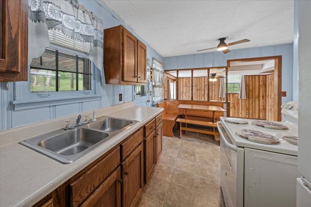 3107 Crosswood Dr, Nashville, TN 37214