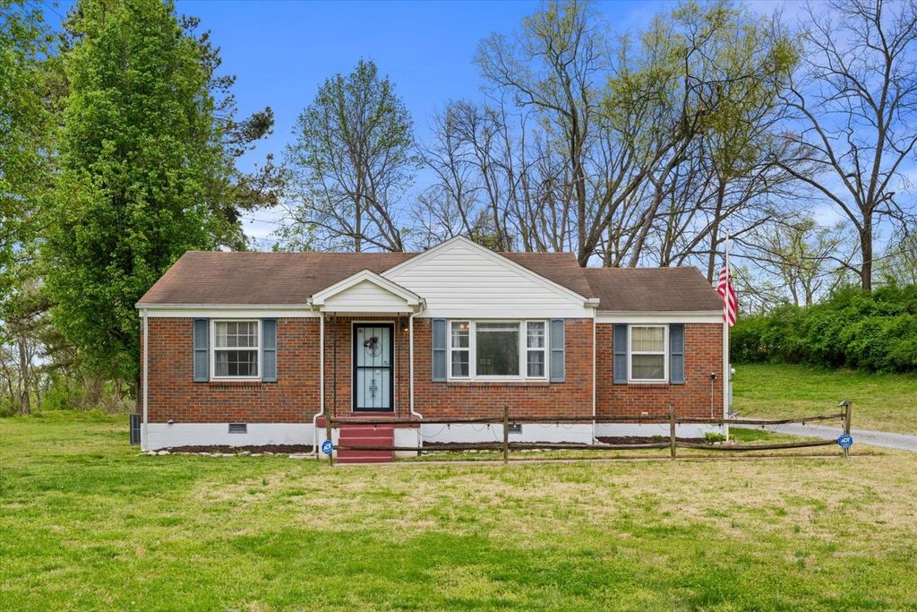 3107 Crosswood Dr, Nashville, TN 37214