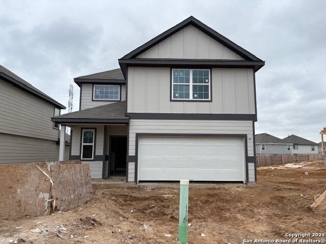 8550 Catnip Pass, Elmendorf, TX 78112