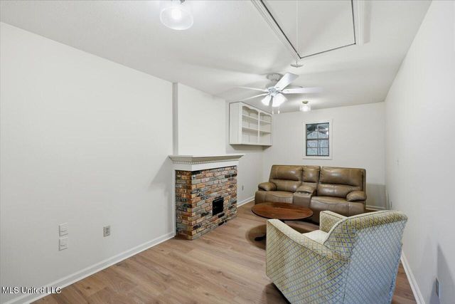 14 Sylwood Place, Jackson, MS 39209