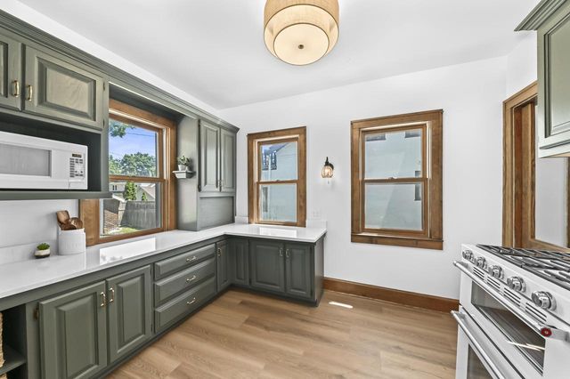 6816 Cedar STREET, Wauwatosa, WI 53213