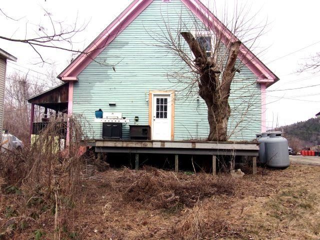 8 Oak Hill Street, Haverhill, NH 03785