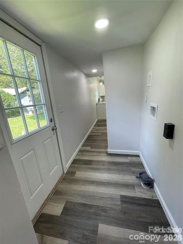 21 E Zeb Vance Street, Marion, NC 28655