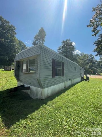 21 E Zeb Vance Street, Marion, NC 28655