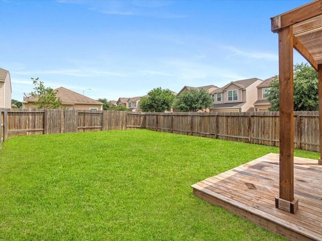 2054 Sweet Melon Drive, Houston, TX 77090