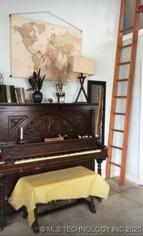 405 N Industrial Avenue, Sand Springs, OK 74063