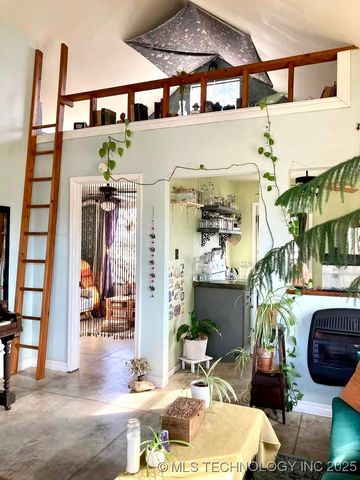 405 N Industrial Avenue, Sand Springs, OK 74063