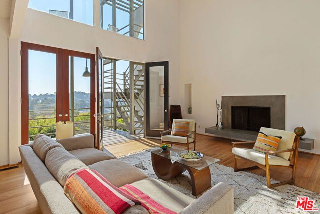2276 Moreno Drive, Los Angeles, CA 90039