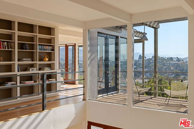2276 Moreno Drive, Los Angeles, CA 90039