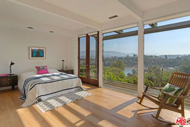2276 Moreno Drive, Los Angeles, CA 90039