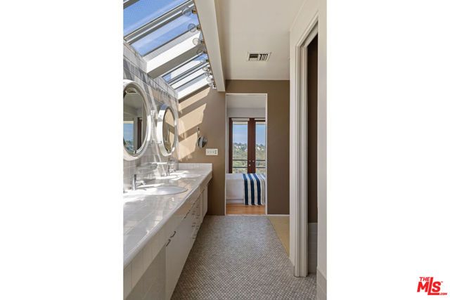2276 Moreno Drive, Los Angeles, CA 90039