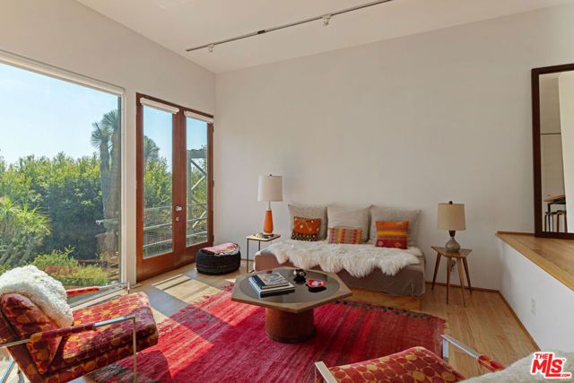 2276 Moreno Drive, Los Angeles, CA 90039