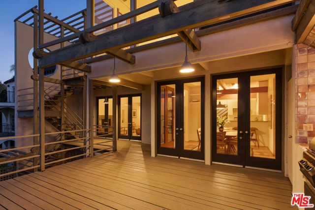 2276 Moreno Drive, Los Angeles, CA 90039