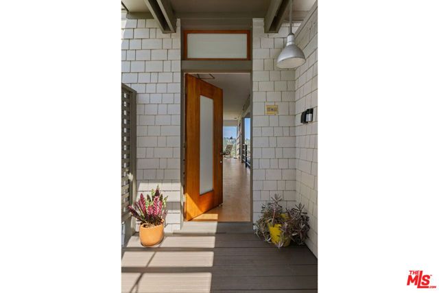 2276 Moreno Drive, Los Angeles, CA 90039